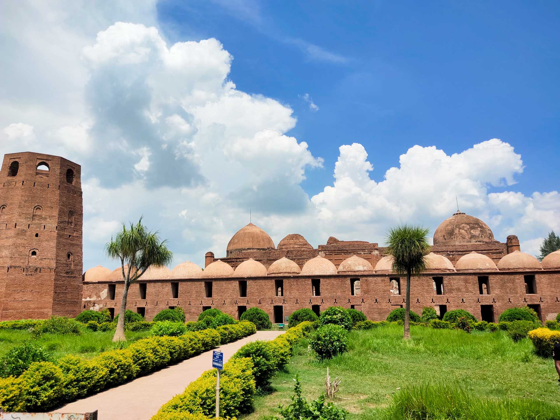 https://www.placemania.sk/wp-content/uploads/2023/02/katra_masjid.jpg
