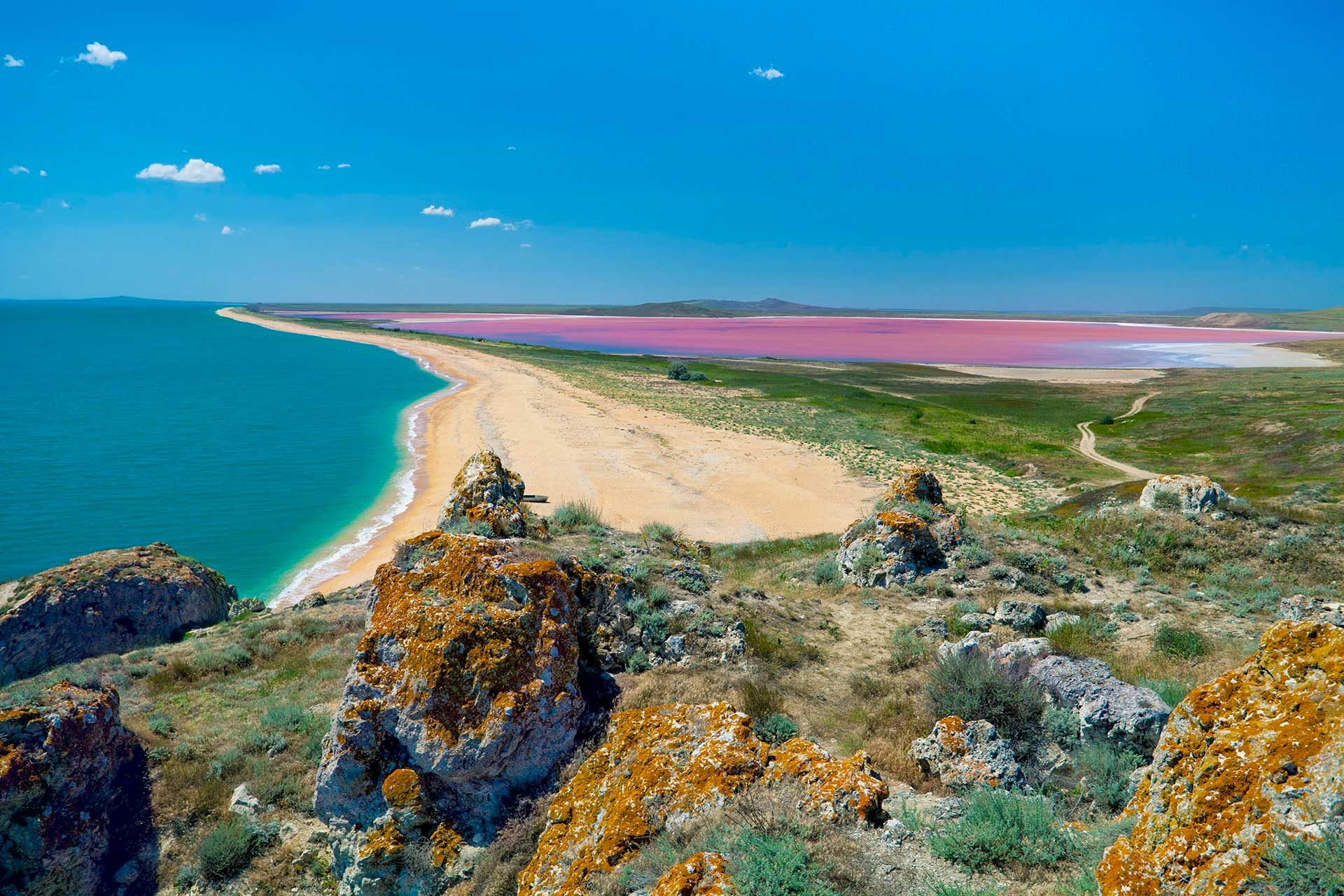 https://www.placemania.sk/wp-content/uploads/2023/03/koyashske_lake.jpg
