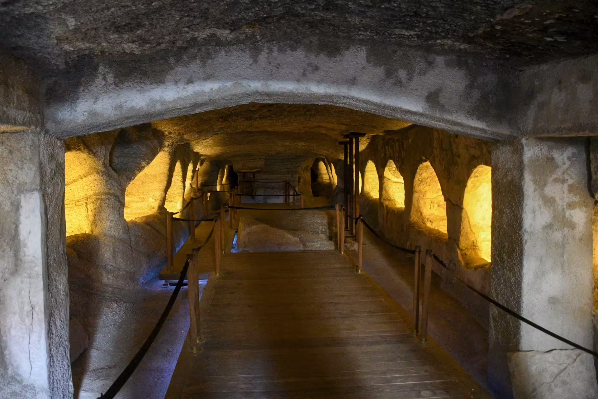Milos catacombs