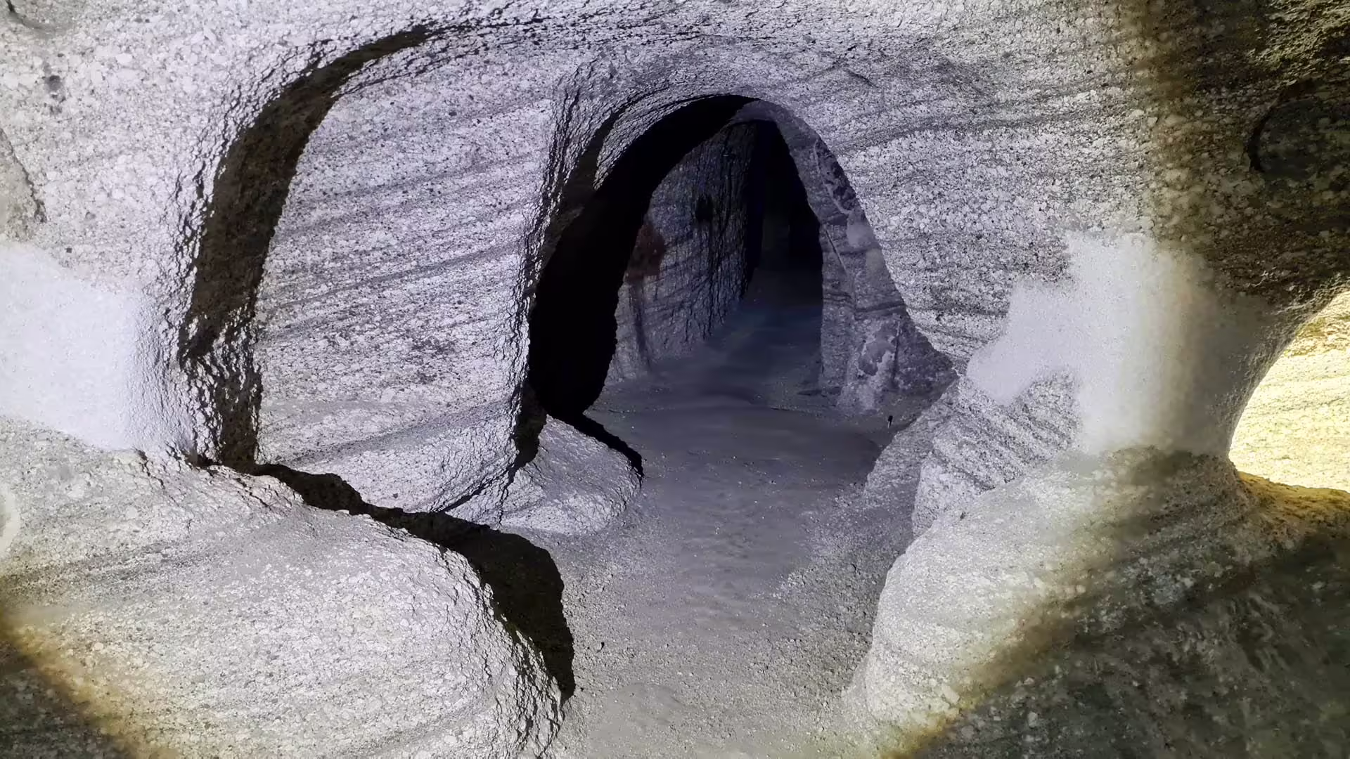 Milos catacombs