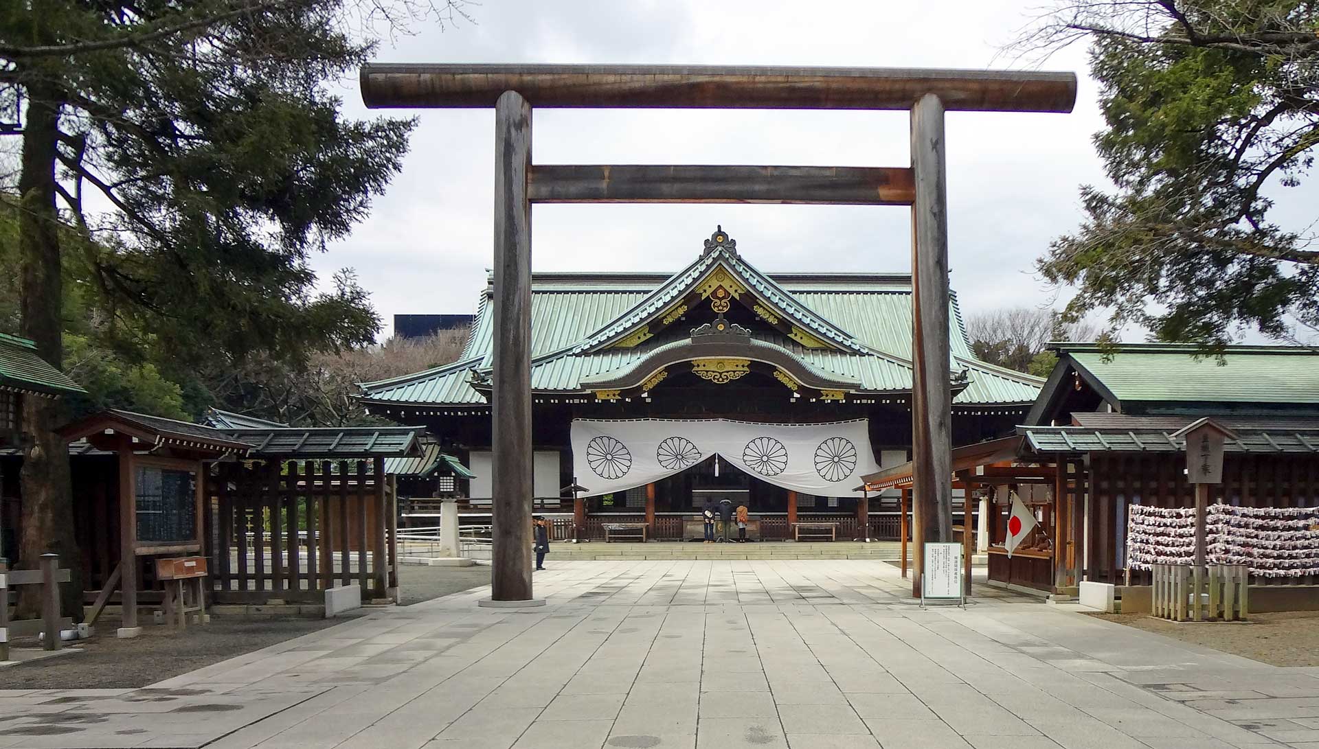 https://www.placemania.sk/wp-content/uploads/2023/04/yasukuni_yushukan.jpg