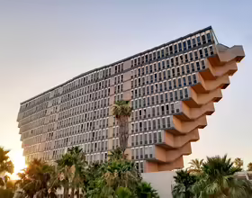 Hotel du Lac, Tunisko