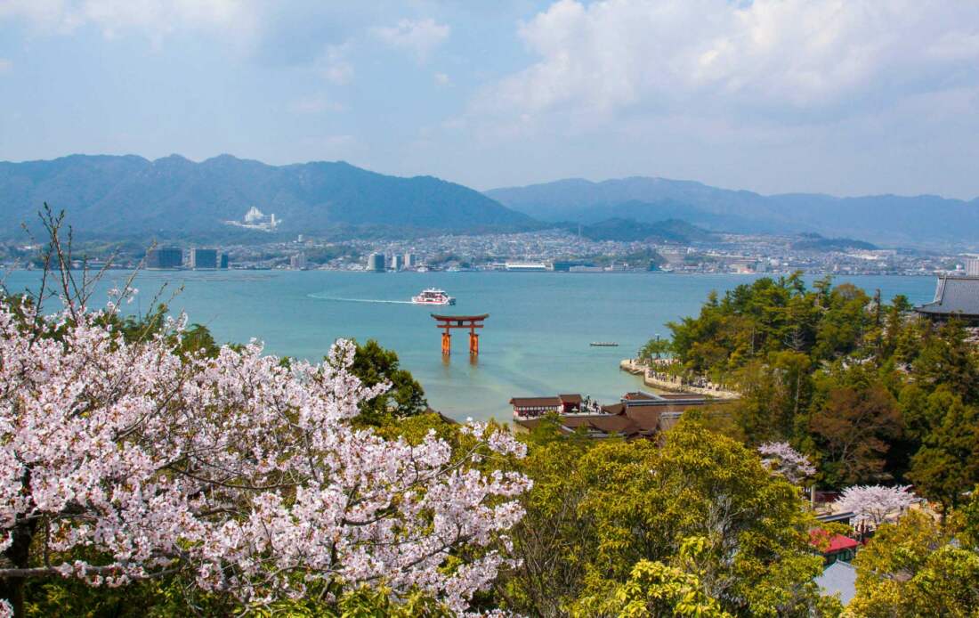 Itsukushima Jinja Otorii