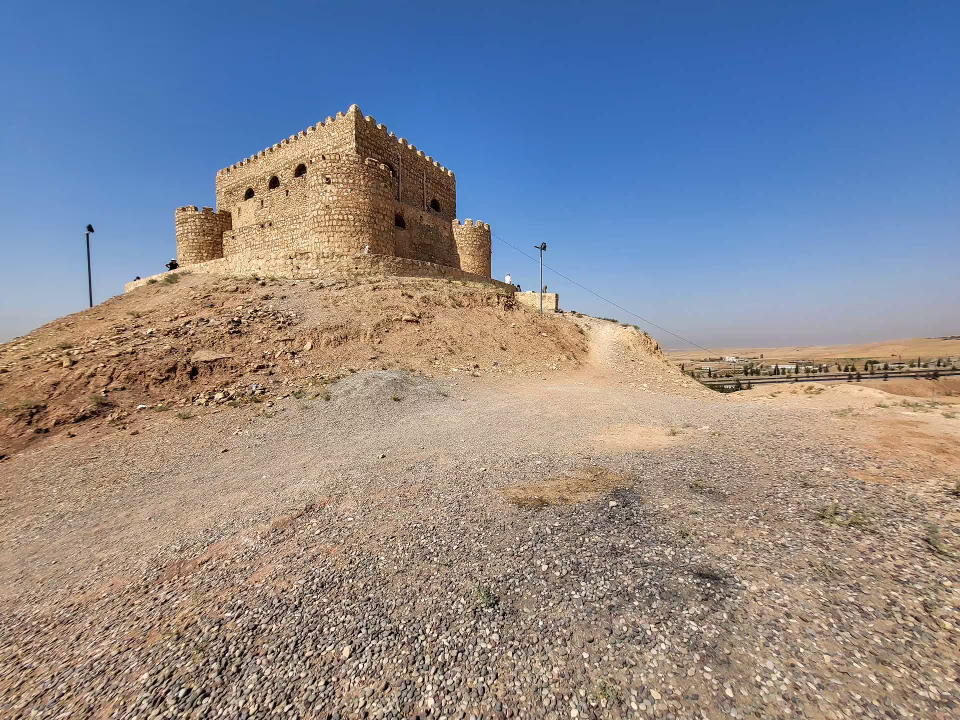 Hrad Khanzad
