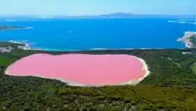Lake Hillier