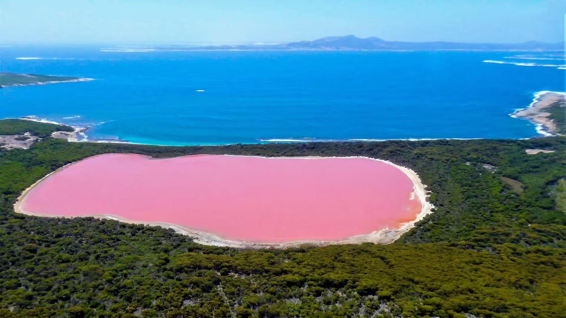 Lake Hillier