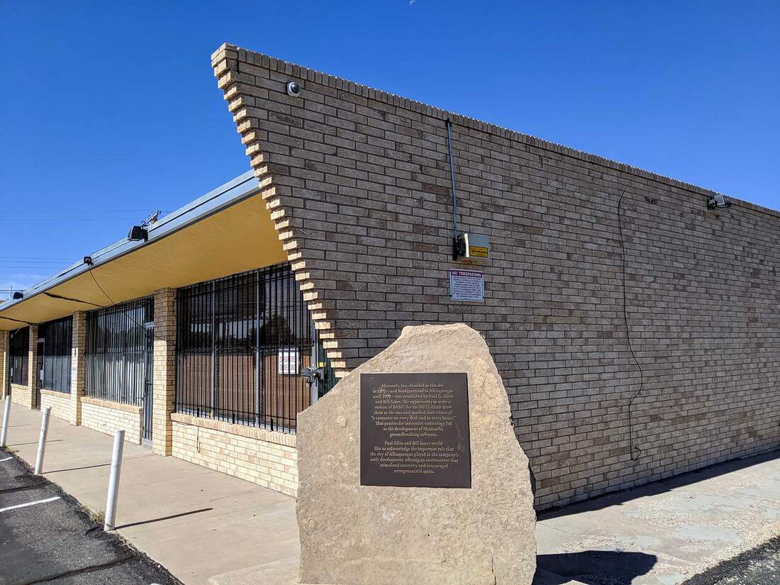 Historická Plaketa V Sídle Spoločnosti Microsoft