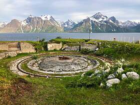 Spåkenes coastal fort