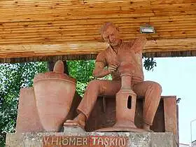 Çanakçı Heykeli