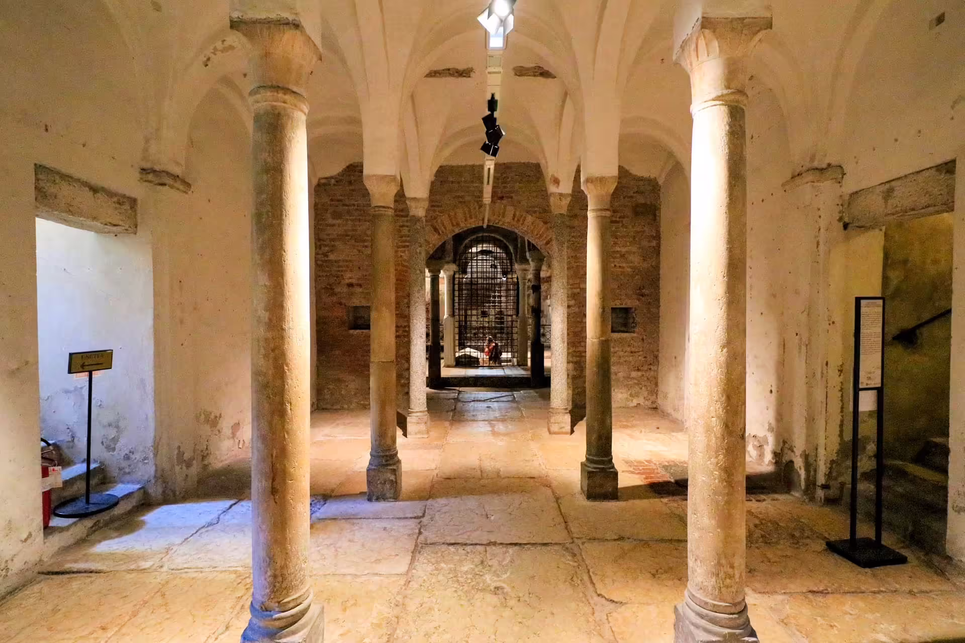 Cripta di San Sepolcro