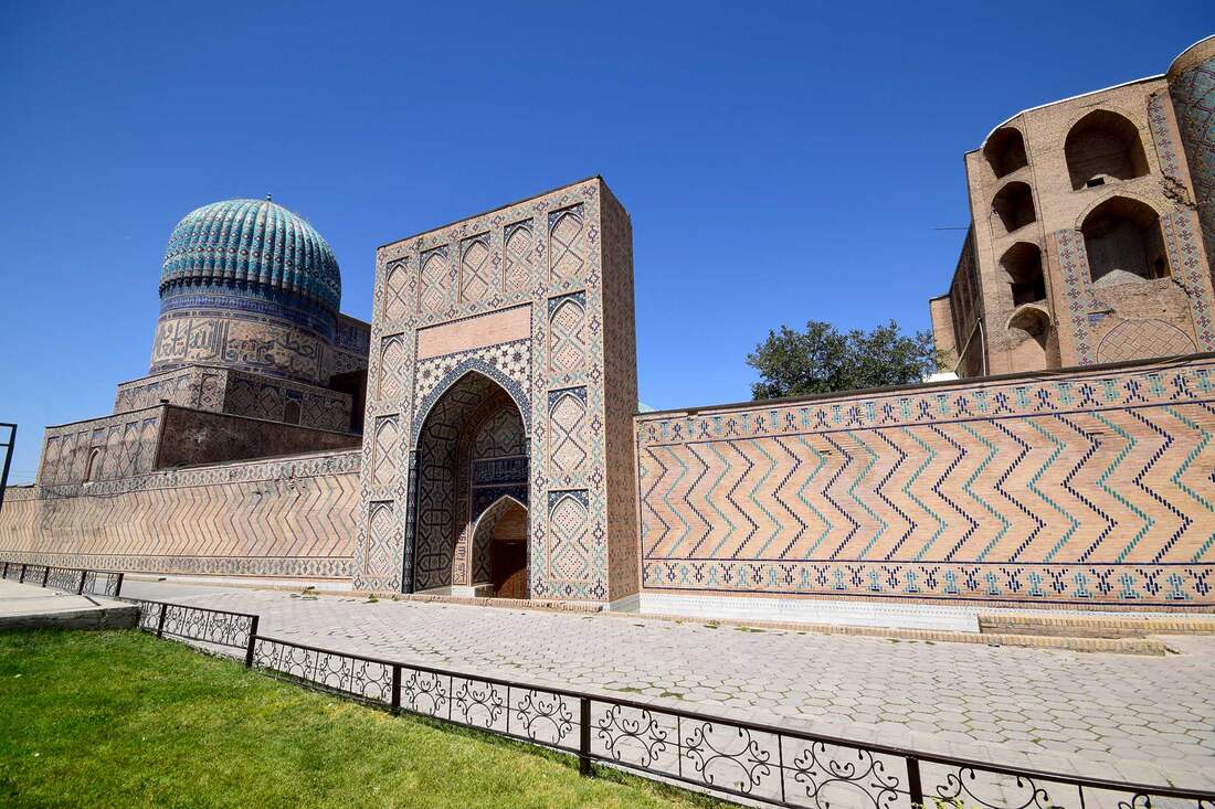 Bibi-Khanym Mosque