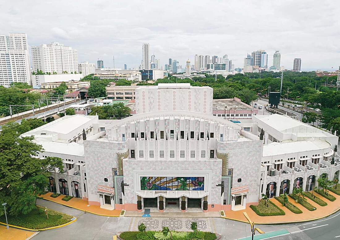 Manila Metropolitan Theater
