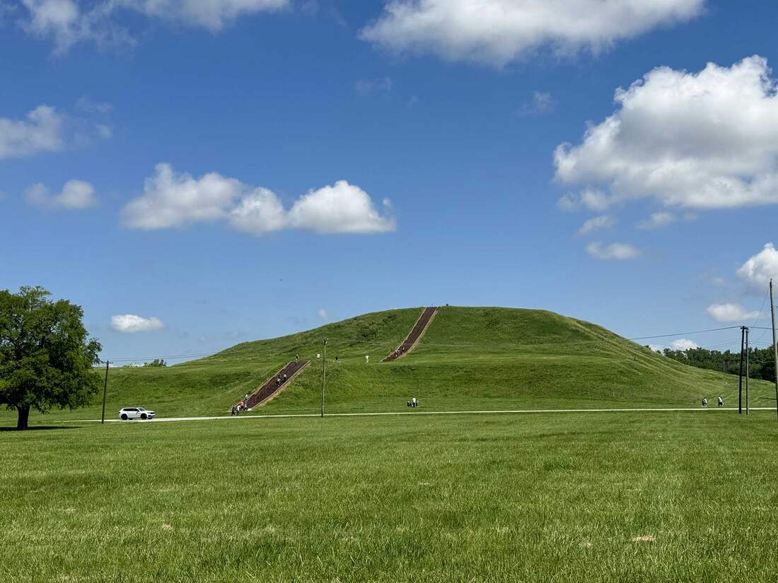 Mohyly Cahokia