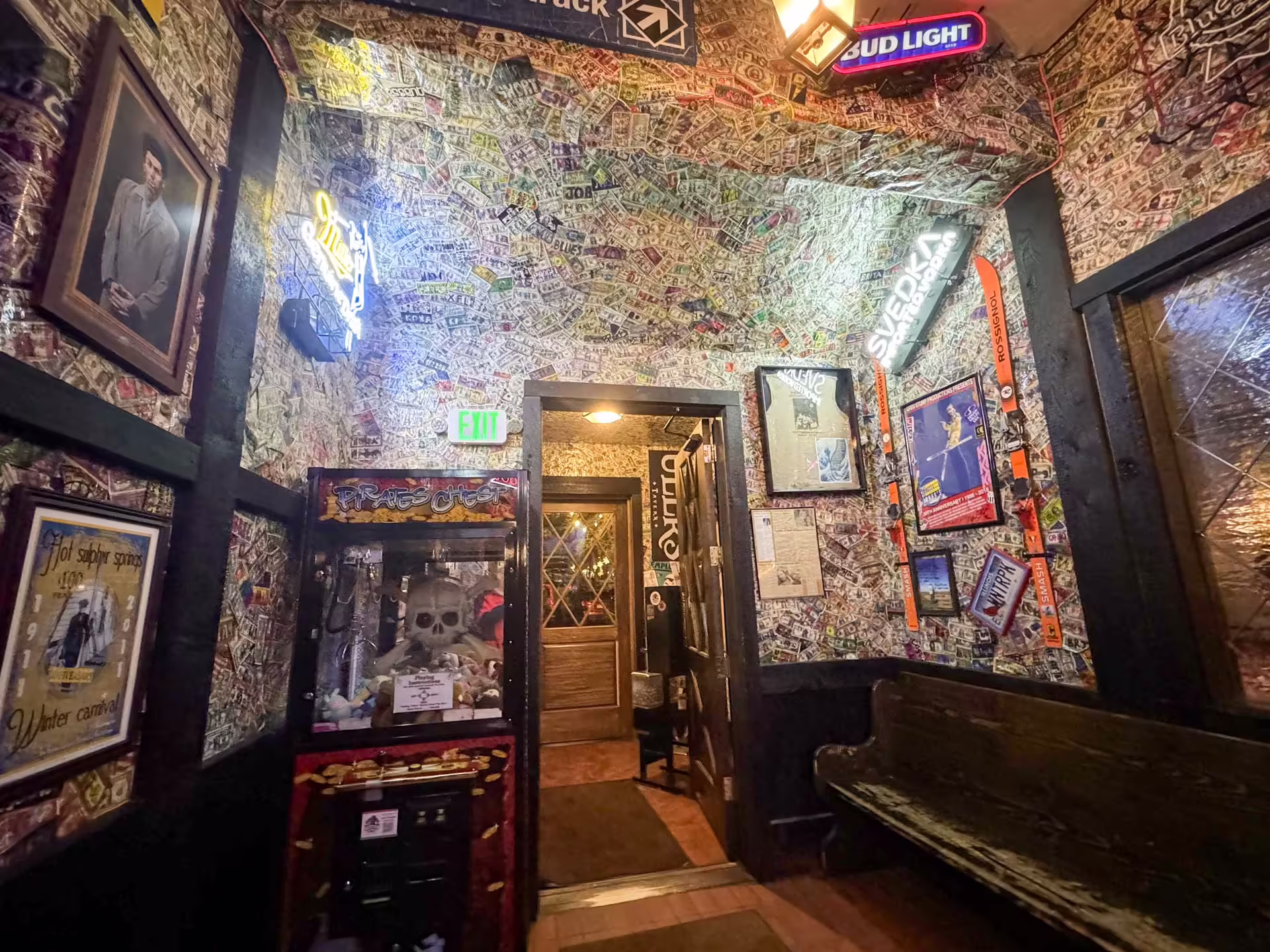 Hernando’s Pizza Pub