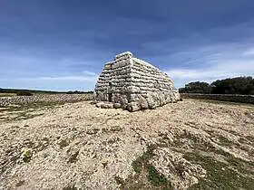 Naveta des Tudons