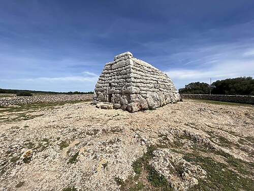 Naveta des Tudons