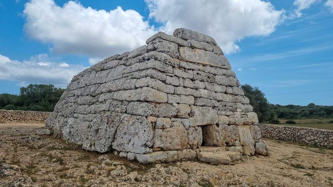 Naveta d'Es Tudons