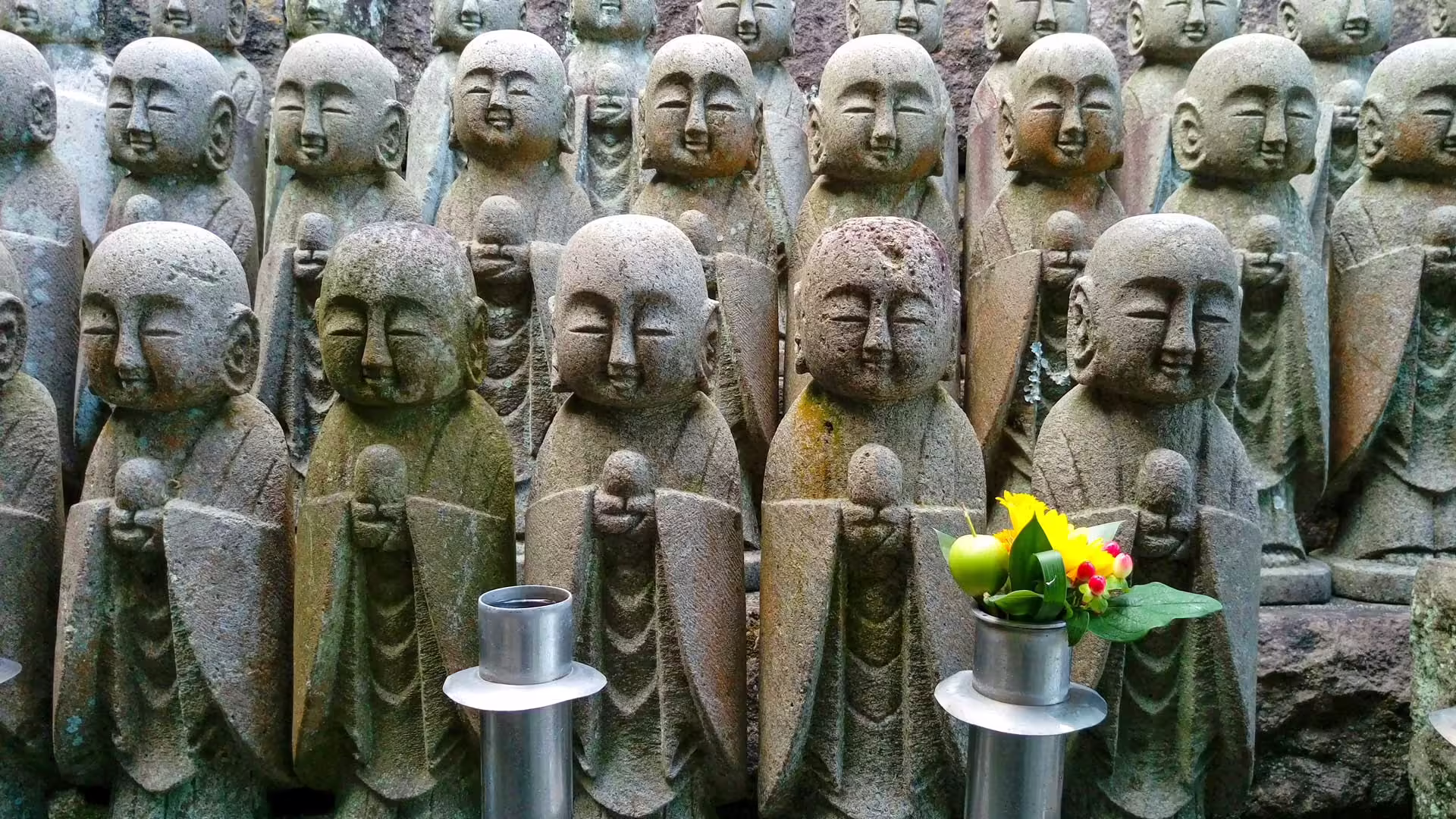Tridsaťtri avatarov Kannon
