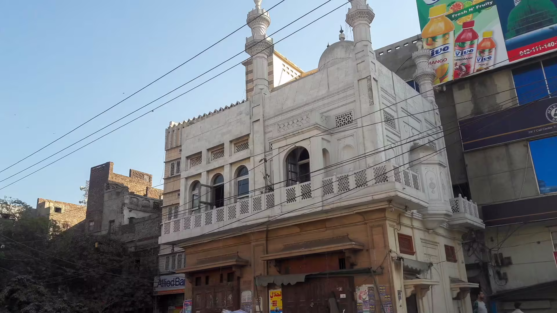 Shab Bhar Masjid