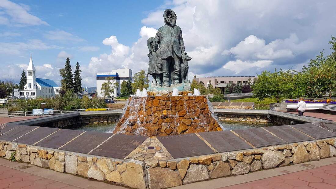 Golden Heart Plaza