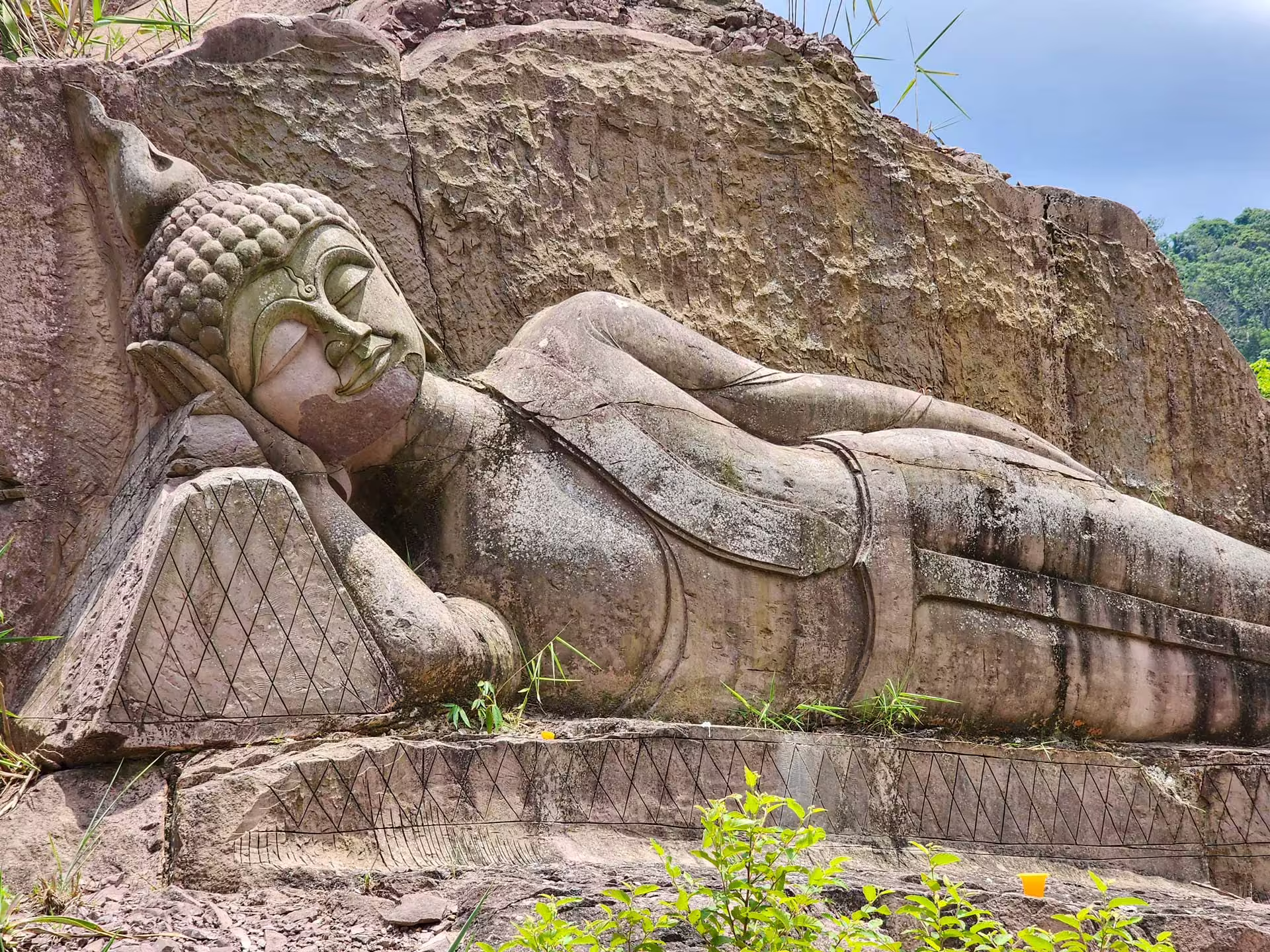 Budha z pieskovca