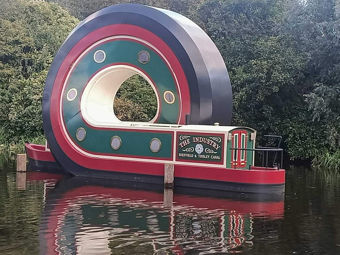 Looping Boat