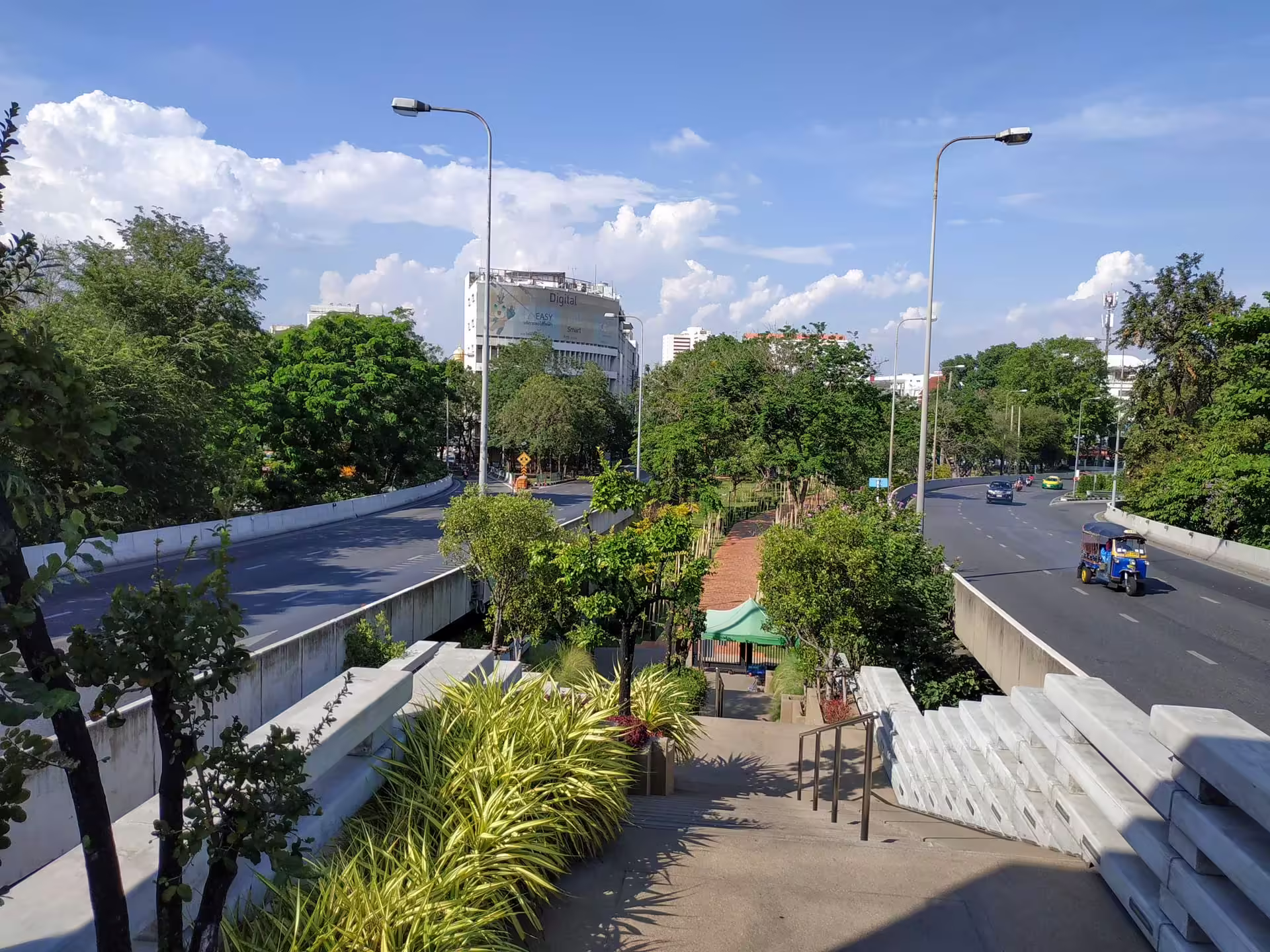 Chao Phraya Sky Park