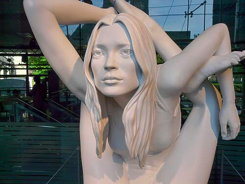 Mýtus (Sfinga) – Kate Moss