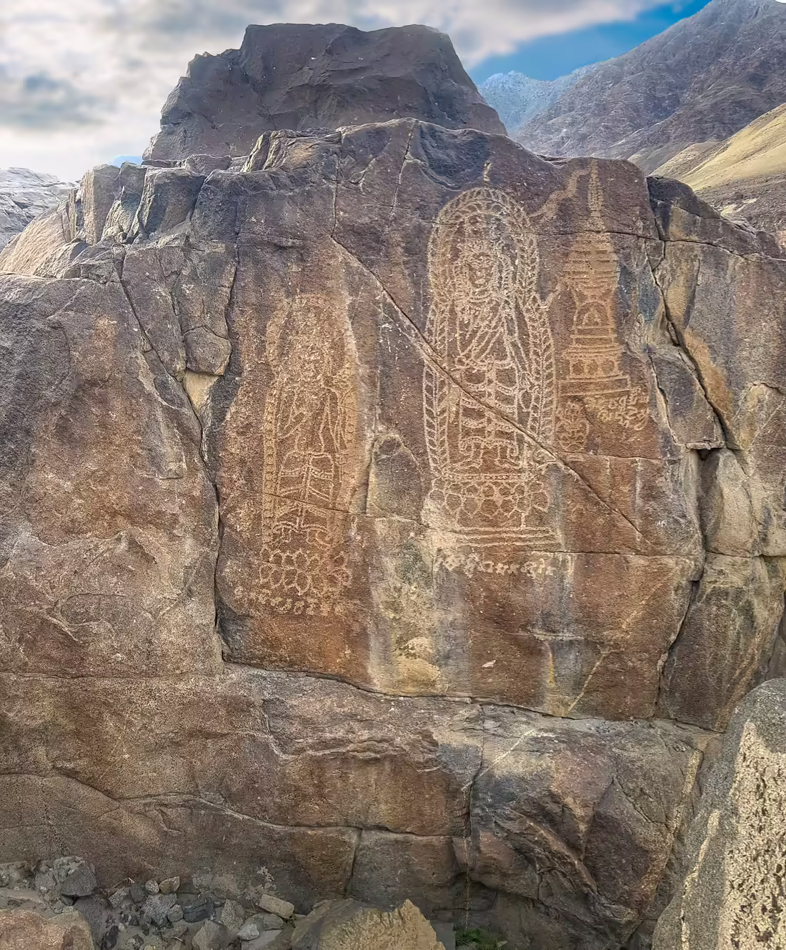 Thalpan petroglyphs