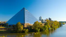 Memphiská pyramída