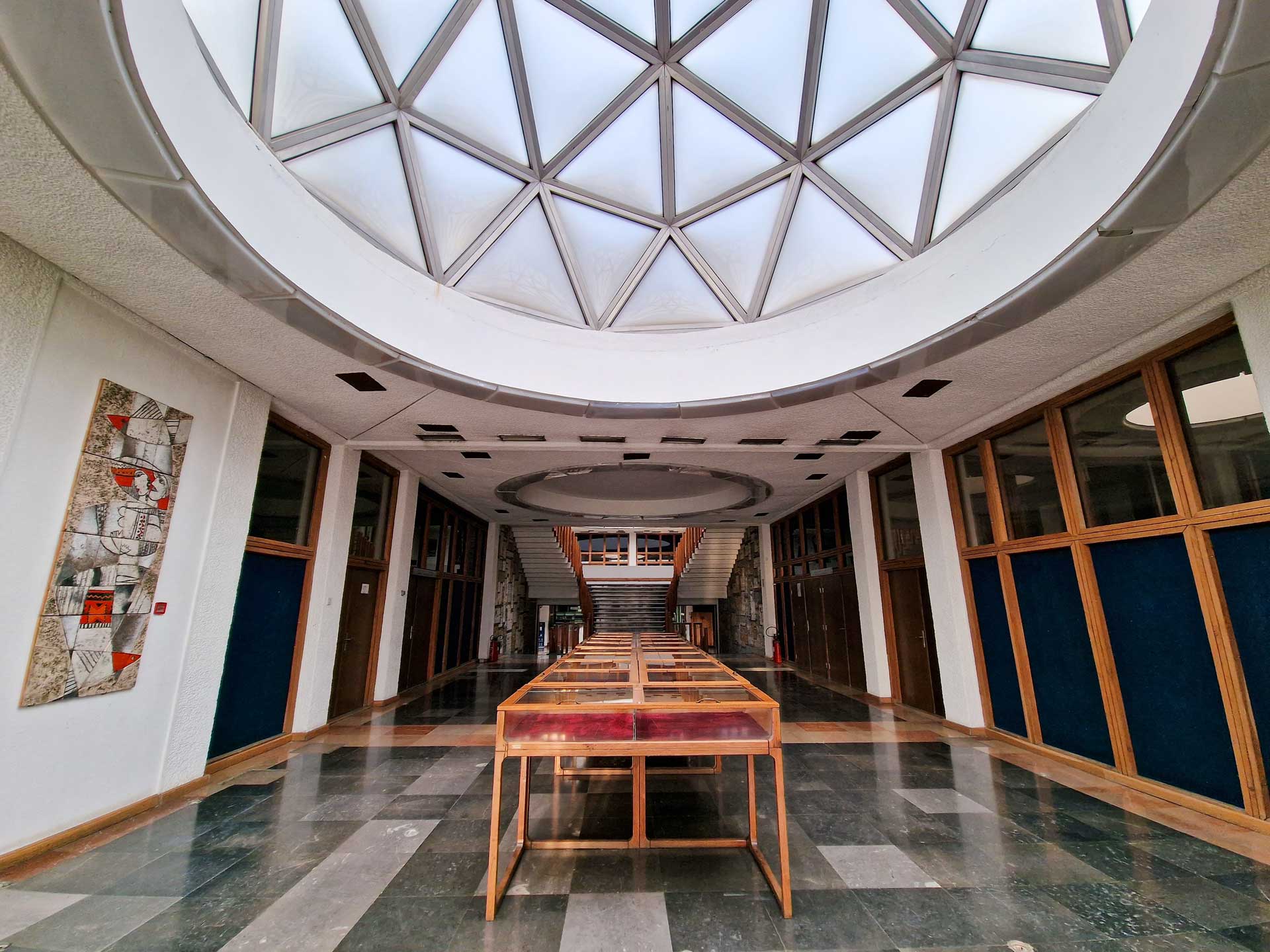 Národná Knižnica, Priština