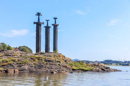 Sverd i fjell
