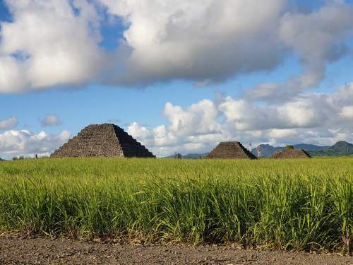 Pyramídy Plaine Magnien