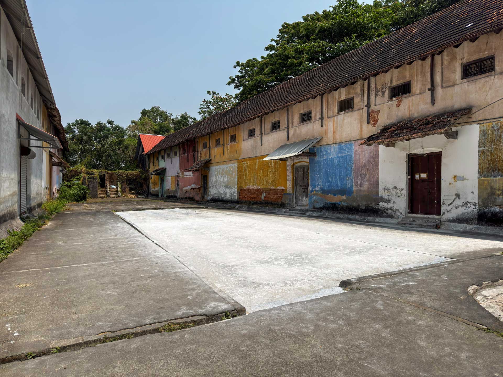 വില്ലേജ് സ്പൈസ് മാർക്കറ്റ്