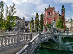 Trojitý most