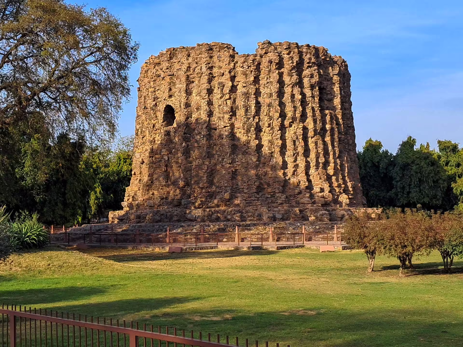 Alai Minar