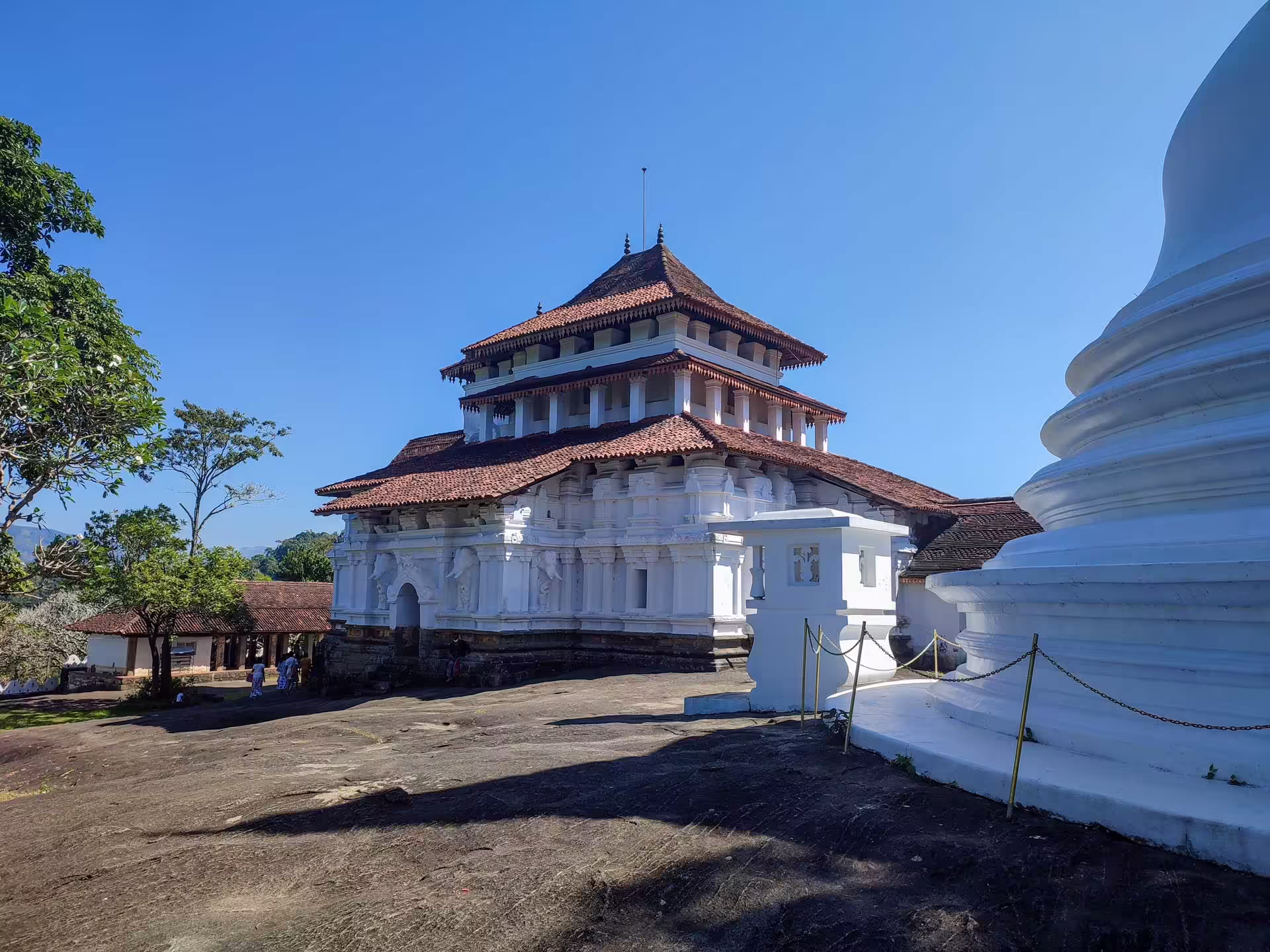 Gadaladeniya Viharaya