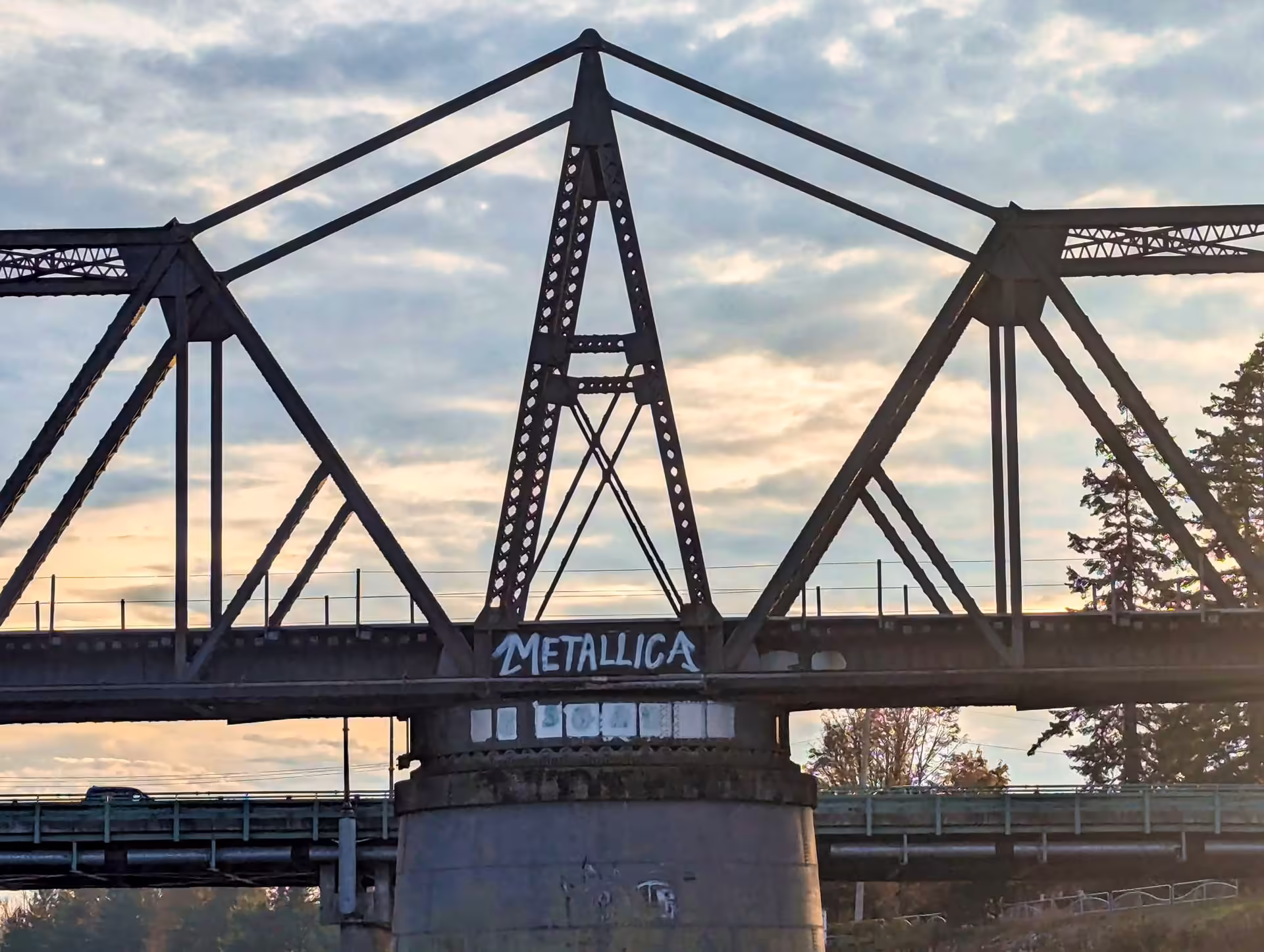 Metallica bridge