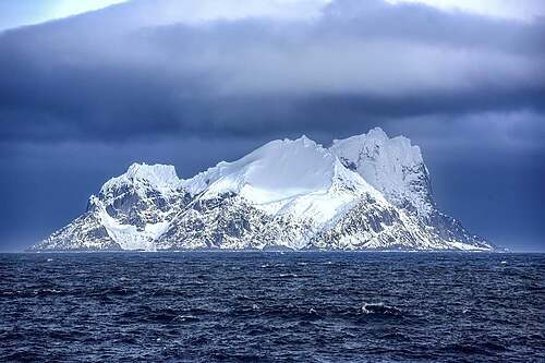 Elephant Island: Ostrov, ktorý mal byť ich hrobom. Ako 22 mužov prežilo 4 mesiace v mrazivom pekle?
