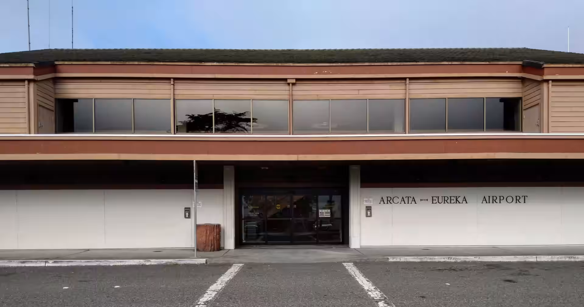 California Redwood Coast-Humboldt County Airport (ACV)