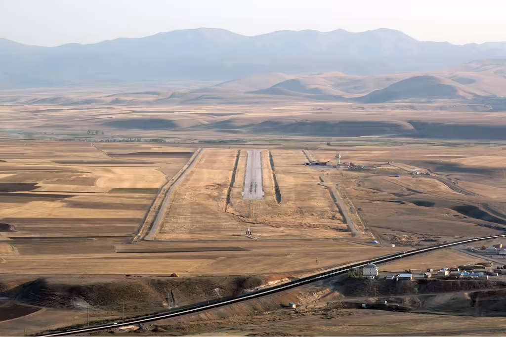 Ağrı Airport (AJI)