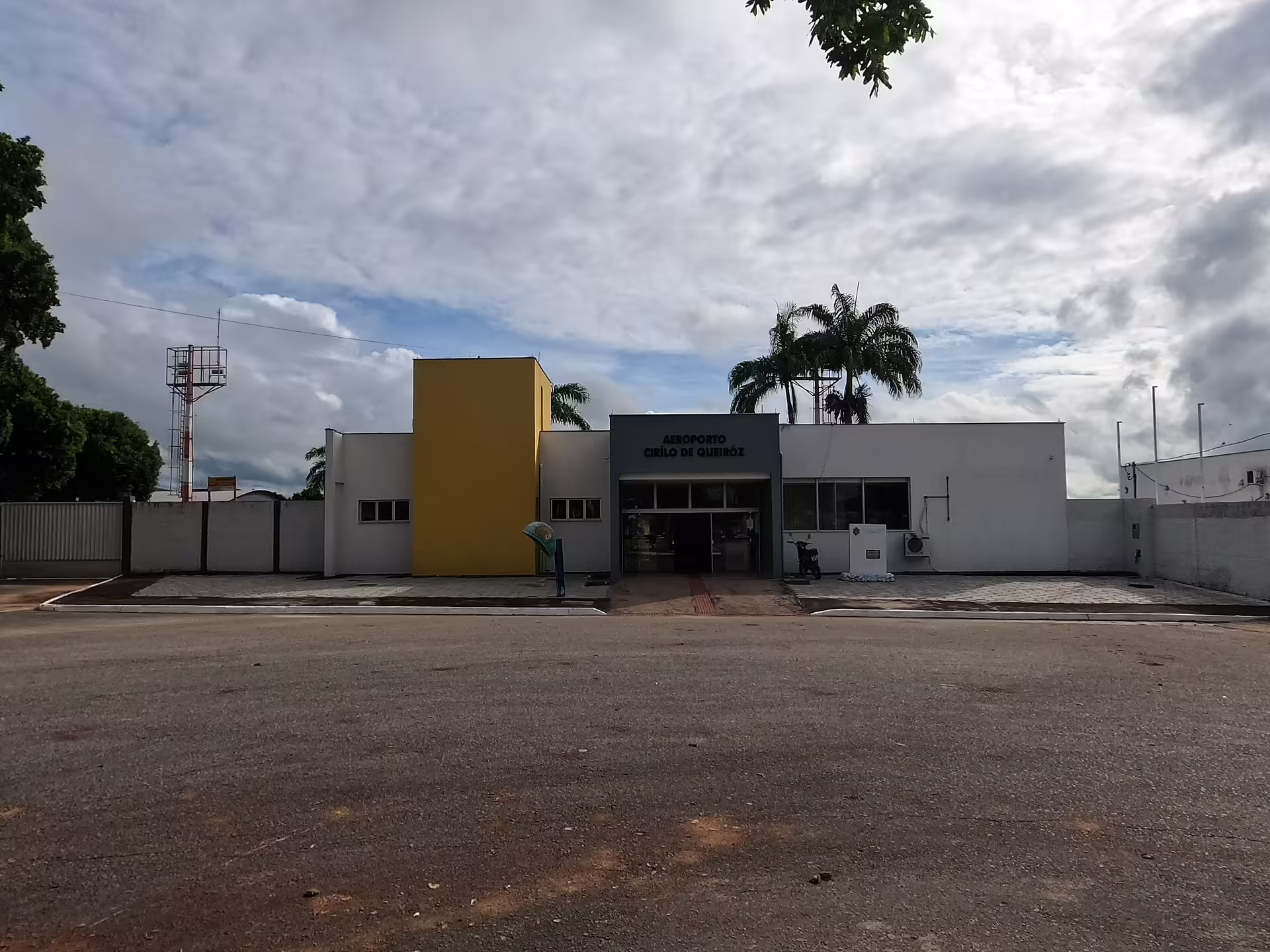 Cirilo Queiróz Airport (AMJ)
