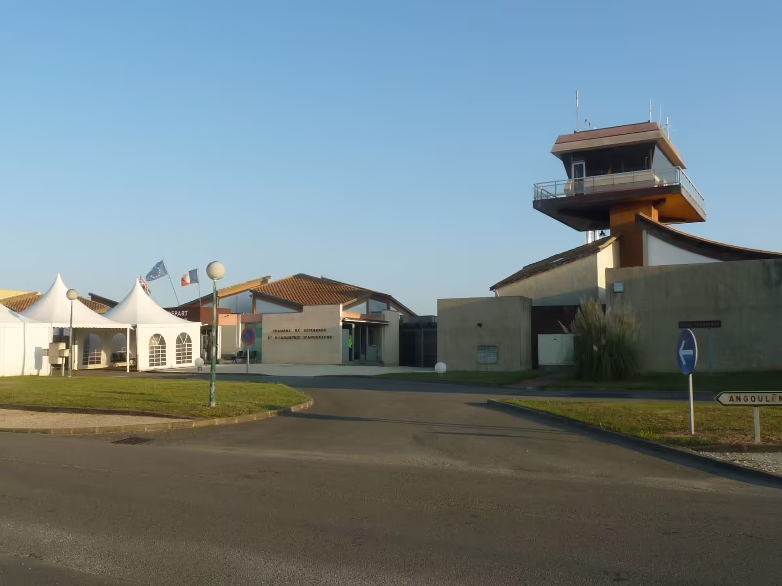 Angoulême Brie-Champniers airport (ANG)