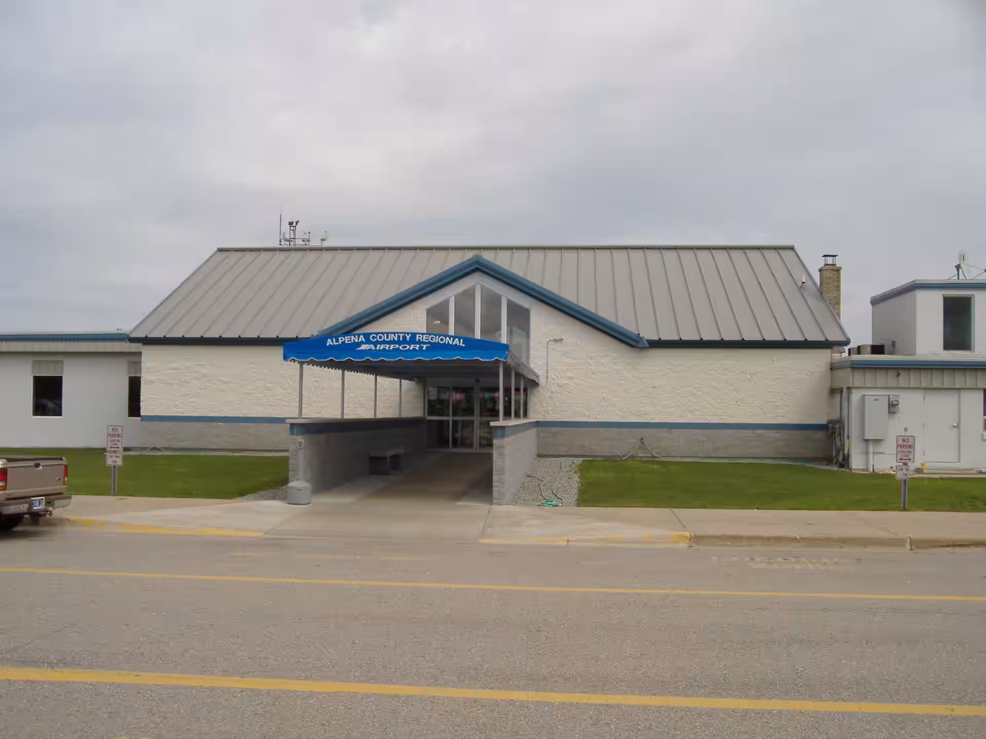 Alpena County Regional Airport (APN)