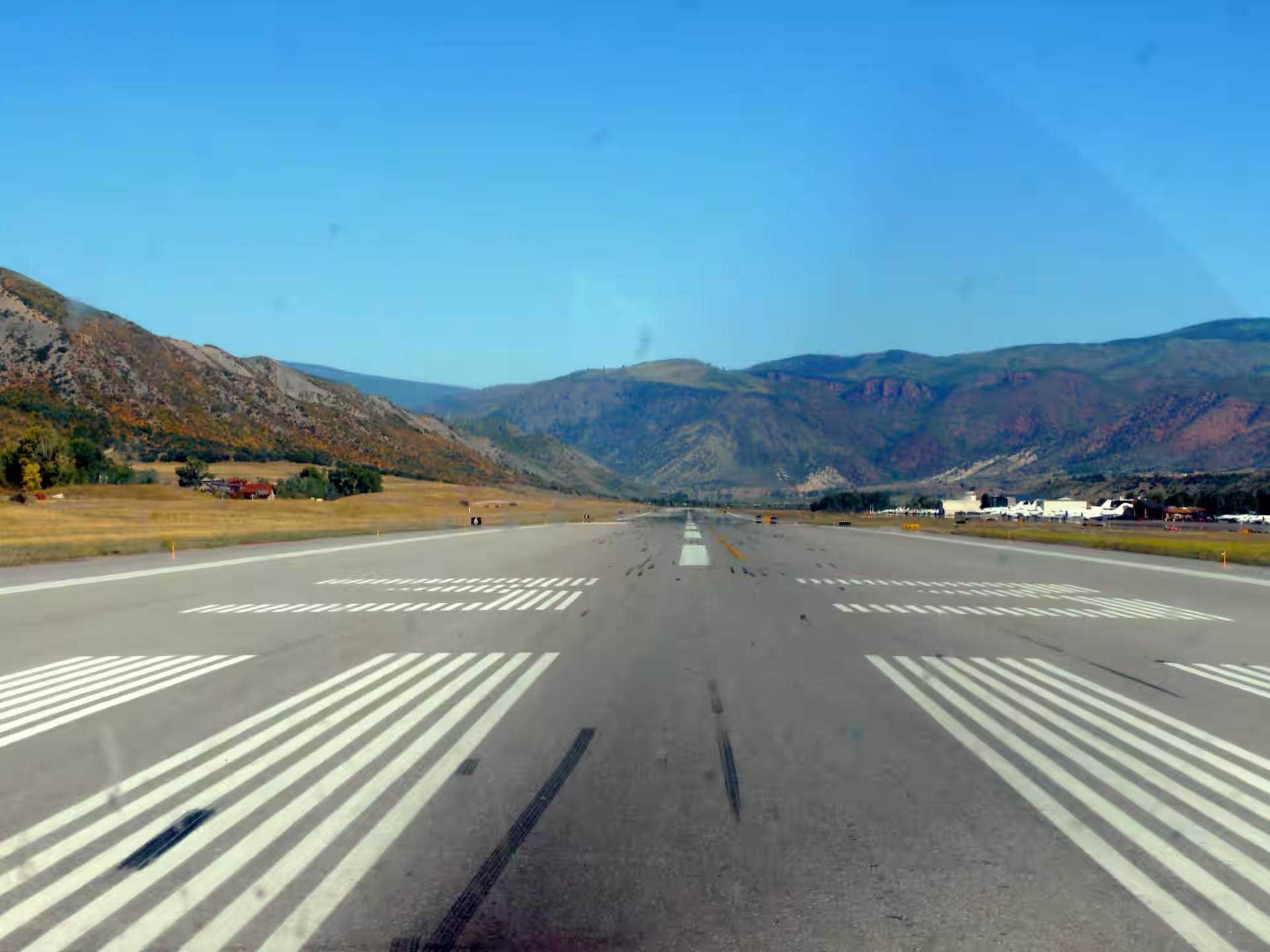 Aspen-Pitkin County Airport (Sardy Field) (ASE)