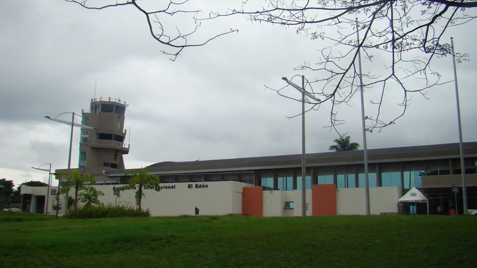 El Eden Airport (AXM)