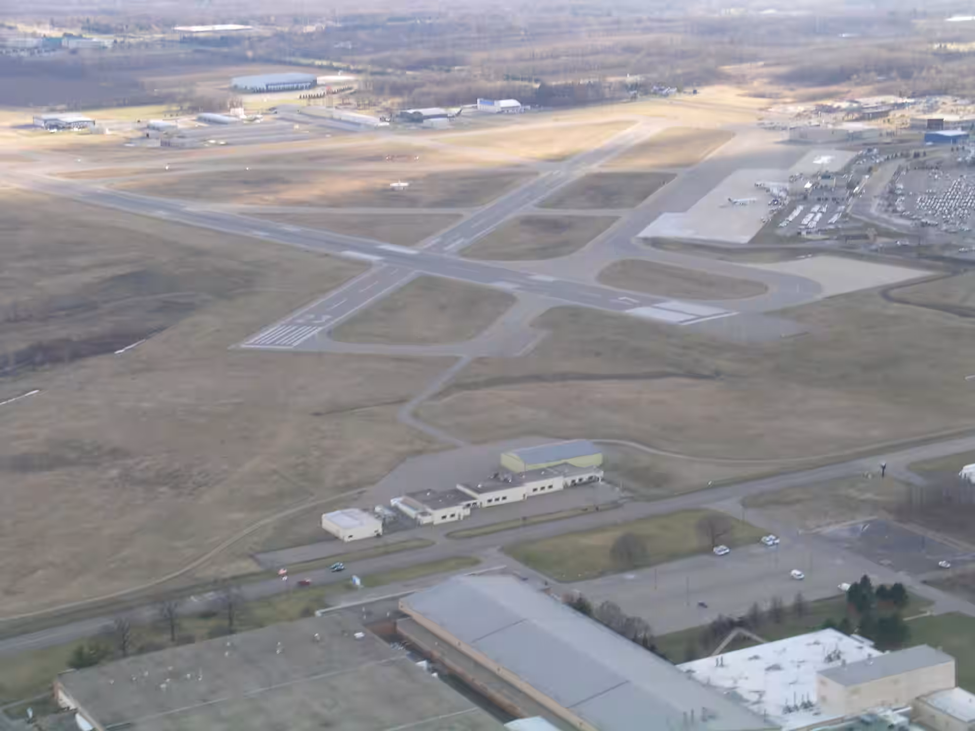 Kalamazoo/Battle Creek International Airport (AZO)