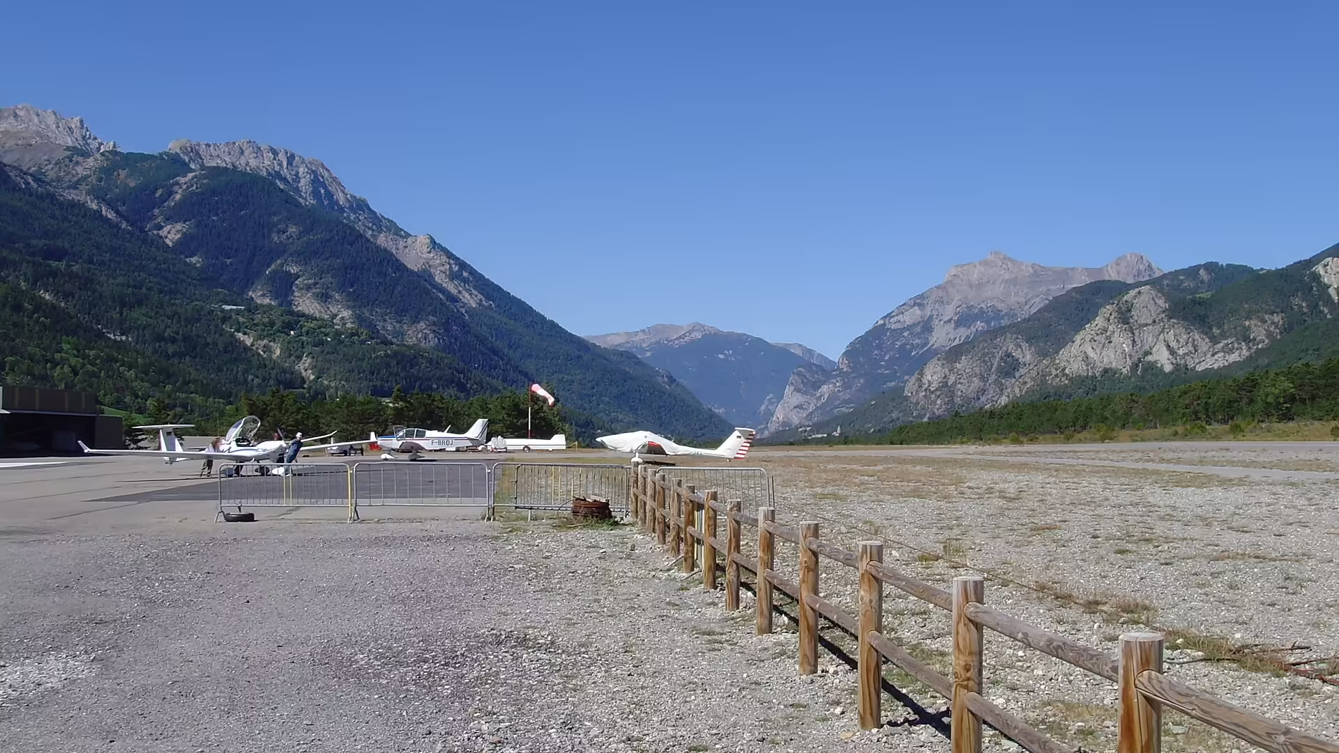 Barcelonnette - Saint-Pons Airfield (BAE)