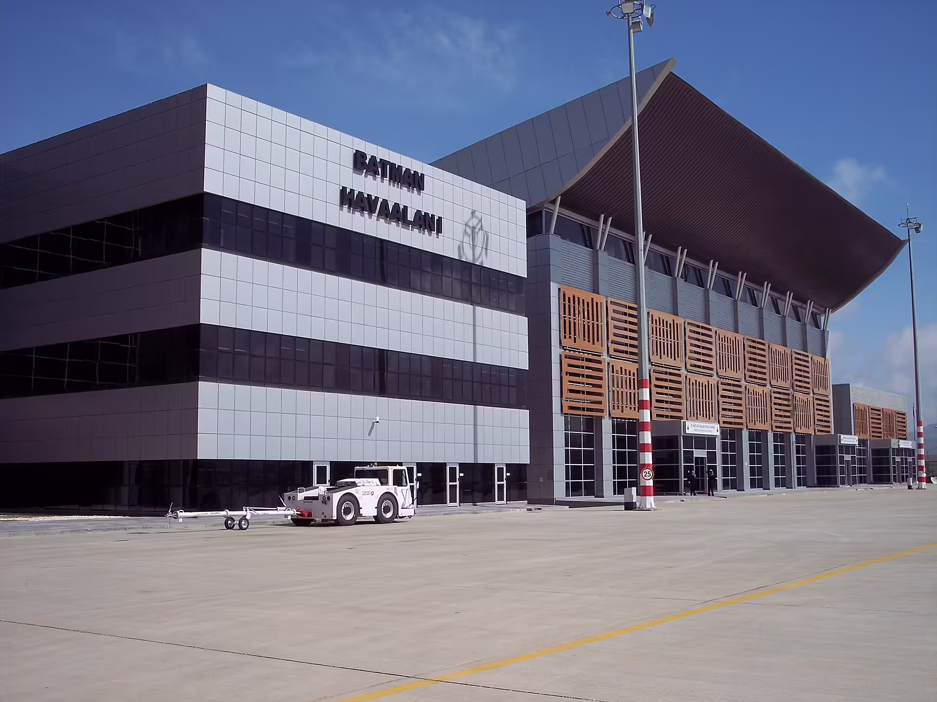 Batman Airport (BAL)