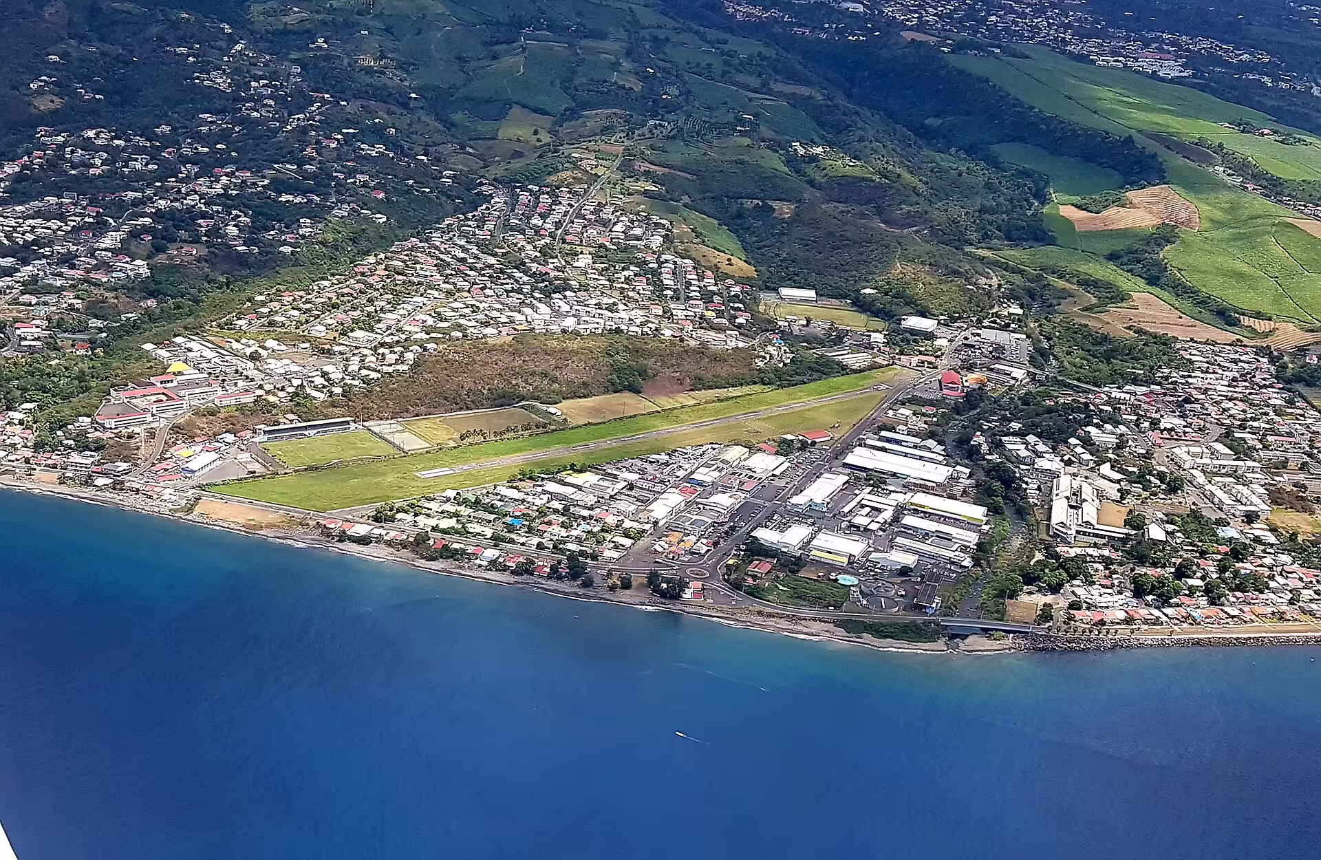 Basse-Terre Baillif Airport (BBR)